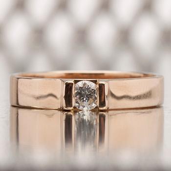 RING, 14K guld, briljantslipad diamant ca 0.25 ct uppskattningsvis W/vs. Henri Sörensen Åbo 1999. Vikt 4,5 g.