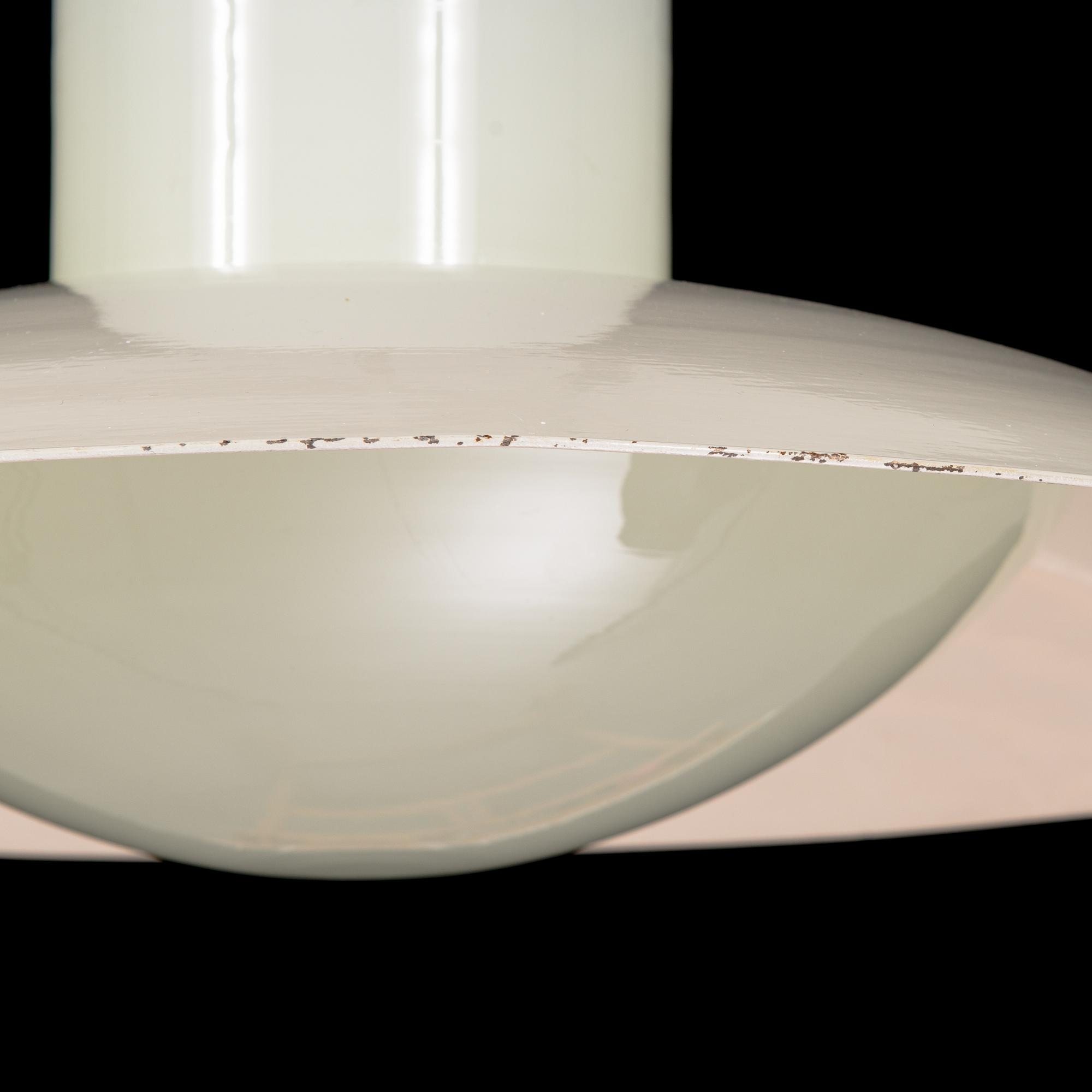 Paavo Tynell, taklampa, modell 1673, Taito 1940.