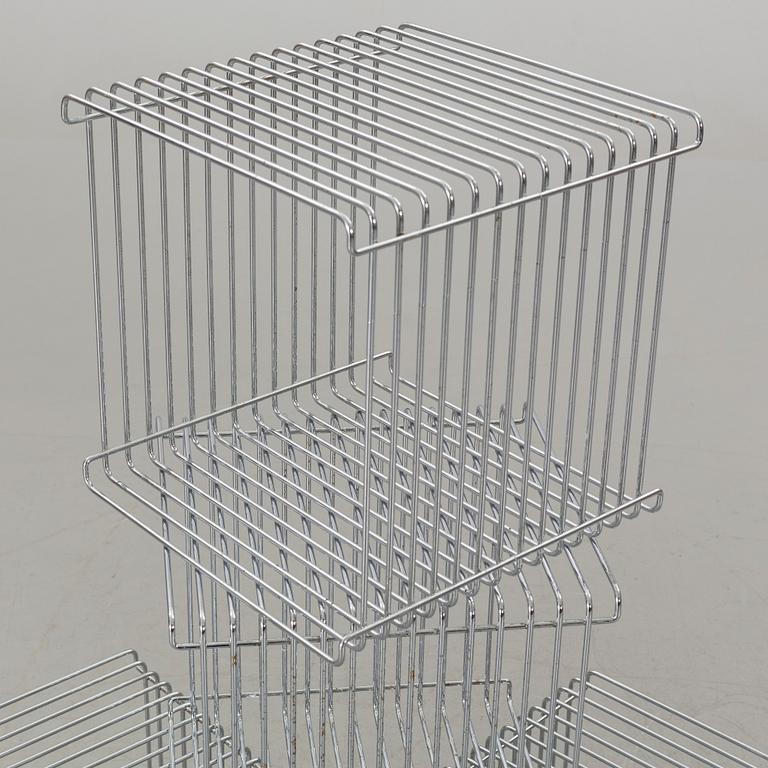 A SET OF 4 VERNER PANTON "WIRE CUBES".