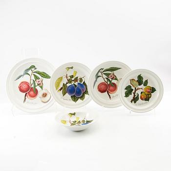 Susan Williams-Ellis, service approximately 92 pieces "Pomona" for Portmeirion, England, earthenware, late 20th century.