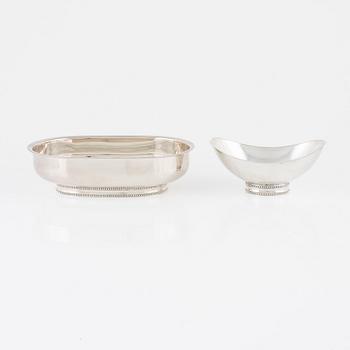 Vera Ferngren, skålar, 2 st, sterlingsilver, GAB, Stockholm, 1966-68.