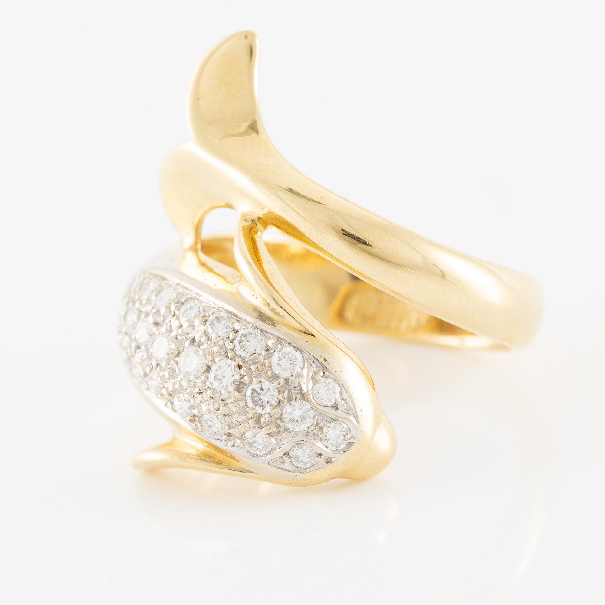 Ring in the form of a dolphin, 18K gold with brilliant-cut diamonds, Italy.