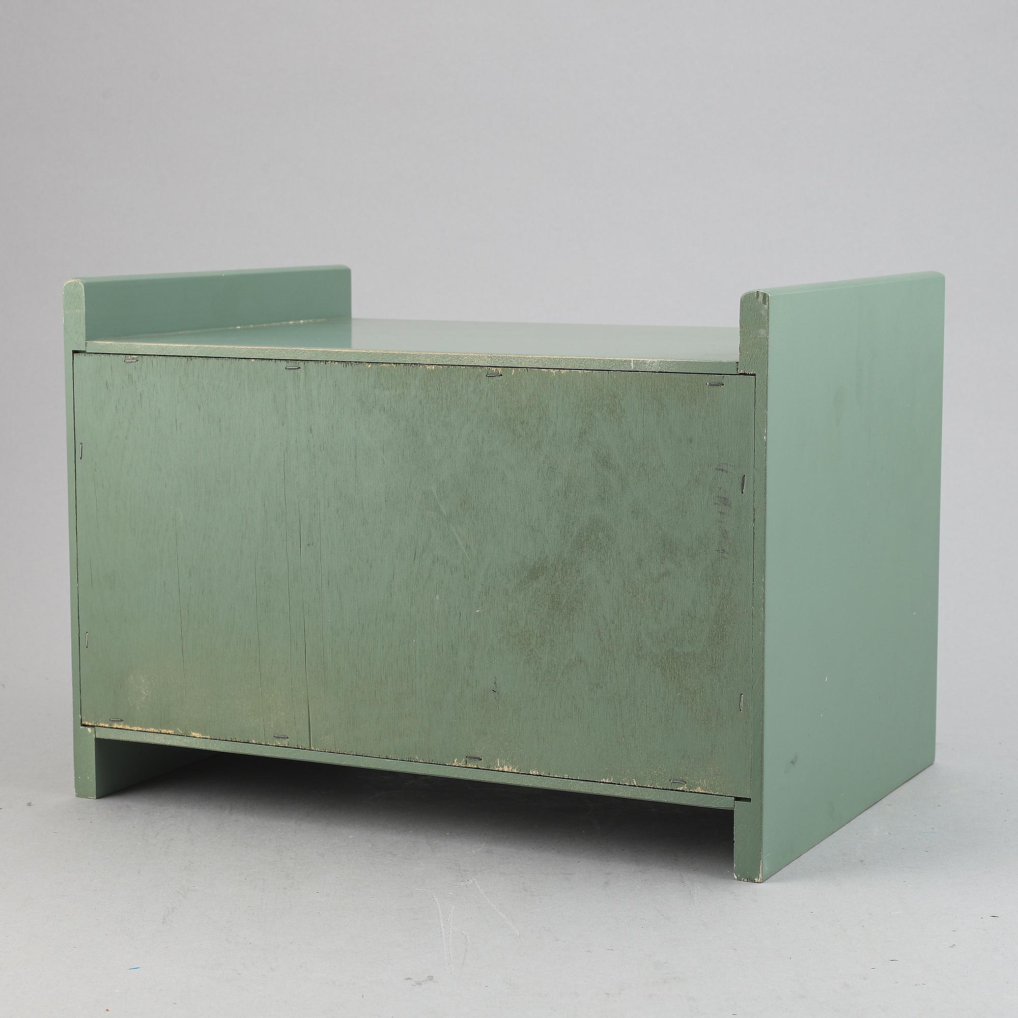 Carl Malmsten, a pinewood 'Visingsö' bookcase/cabinet, second half of the 20th Century.