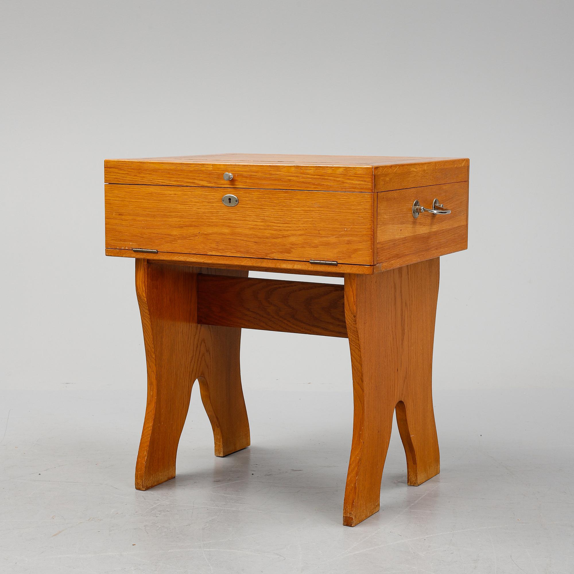 KG Markströms, bestickservis, 84 delar, silver, modell svensk spets, Uppsala 1915.