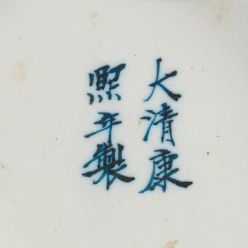 A blue and white jar, Qing dynasty, 19th Century with Kangxis six characters mark.