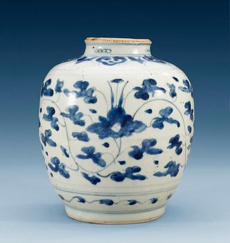 1473. KRUKA, porslin. Ming dynastin (1368-1644).