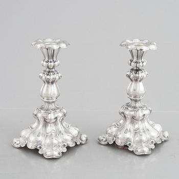 Ljusstakar ett par, silver, barockstil, CG Hallberg, 1951.