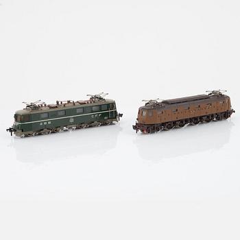 Fleischmann,two scale model locomotives, gauge H0.