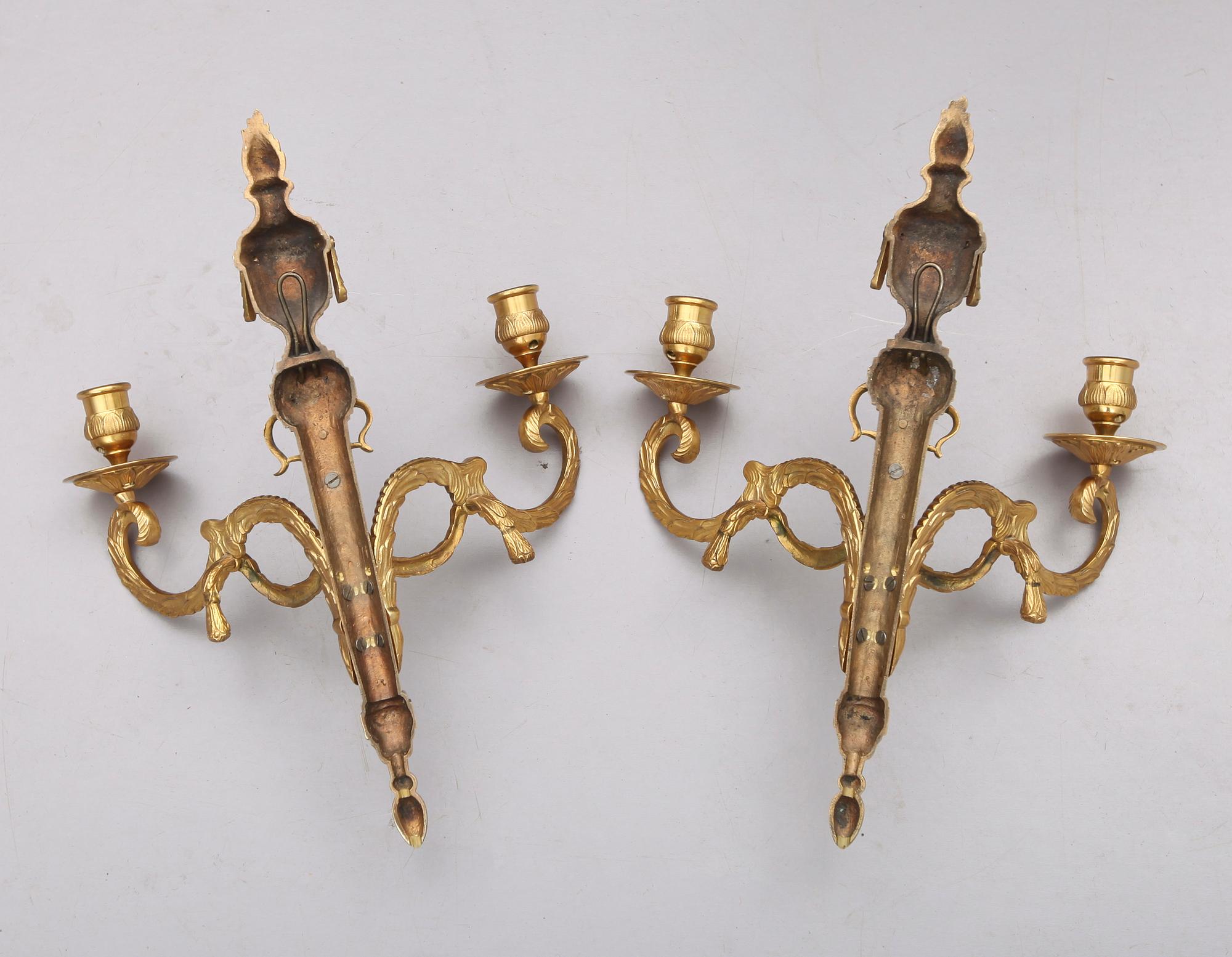 APPLIQUER, 1 par, mässing,  empirestil, 1900-talets första hälft.