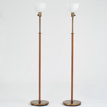 Harald Notini, golvlampor 1 par, modell "15242", Arvid Böhlmarks Lampvarufabrik, 1940-50-tal.