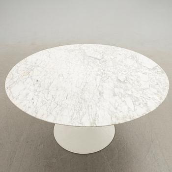Eero Aarnio, Table, "Tulip", Knoll International, second half of the 20th century.