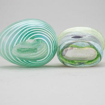 MINIATYRER, 6 st, glas, Ulrica Hydman-Vallien, Bertil Vallien, Kjell Engman, Kosta Boda, signerade.