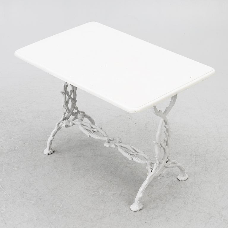 Trädgårdsbord, tidigt 1900-tal.