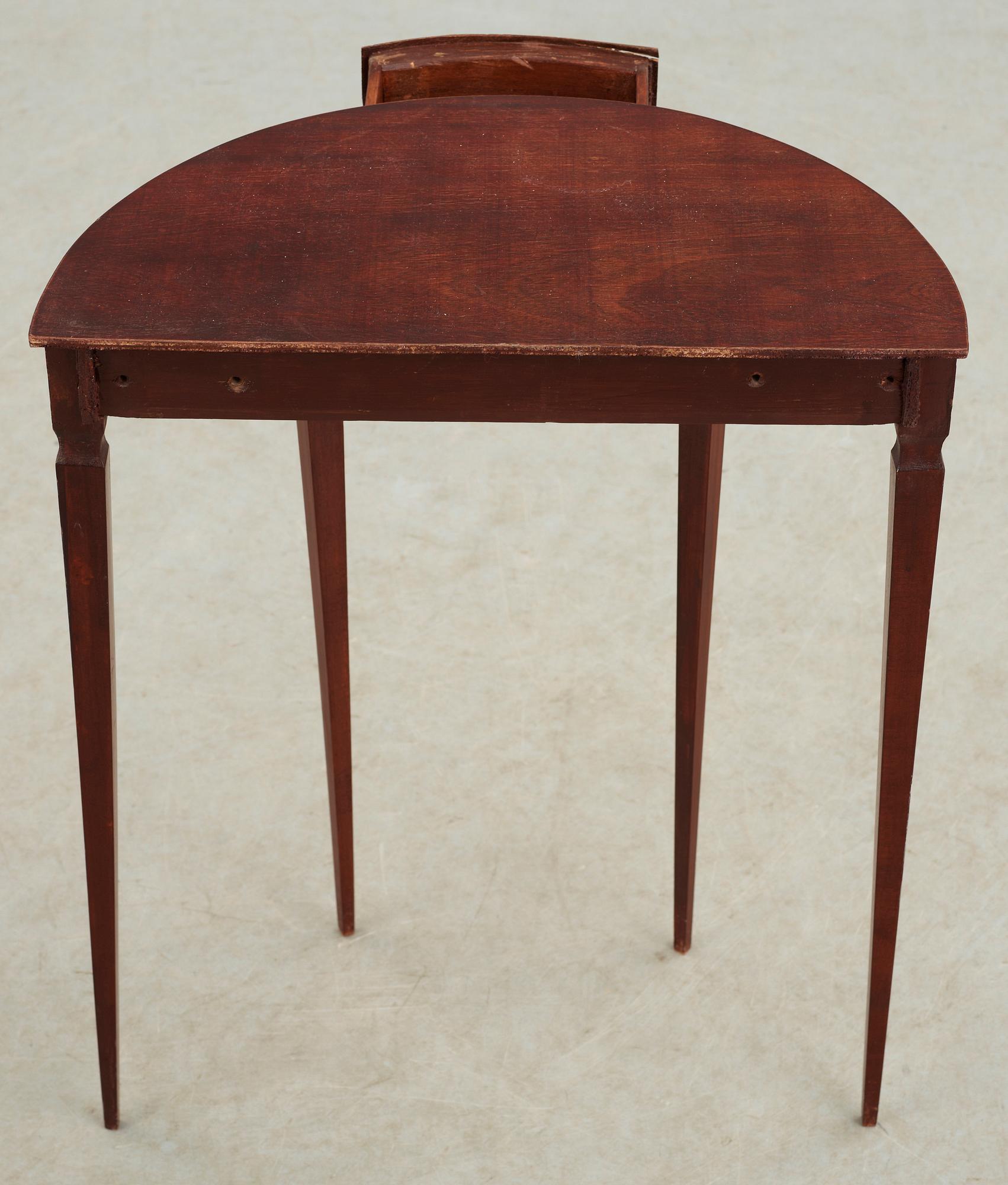 VÄGGBORD, Louis XVI-stil, 1900-talets slut.