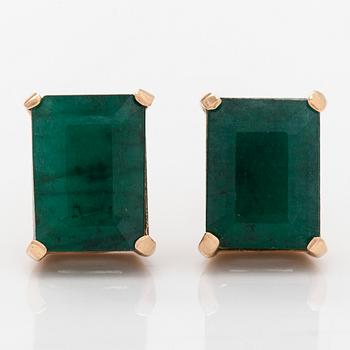 Örhängen, 18K guld med smaragder.