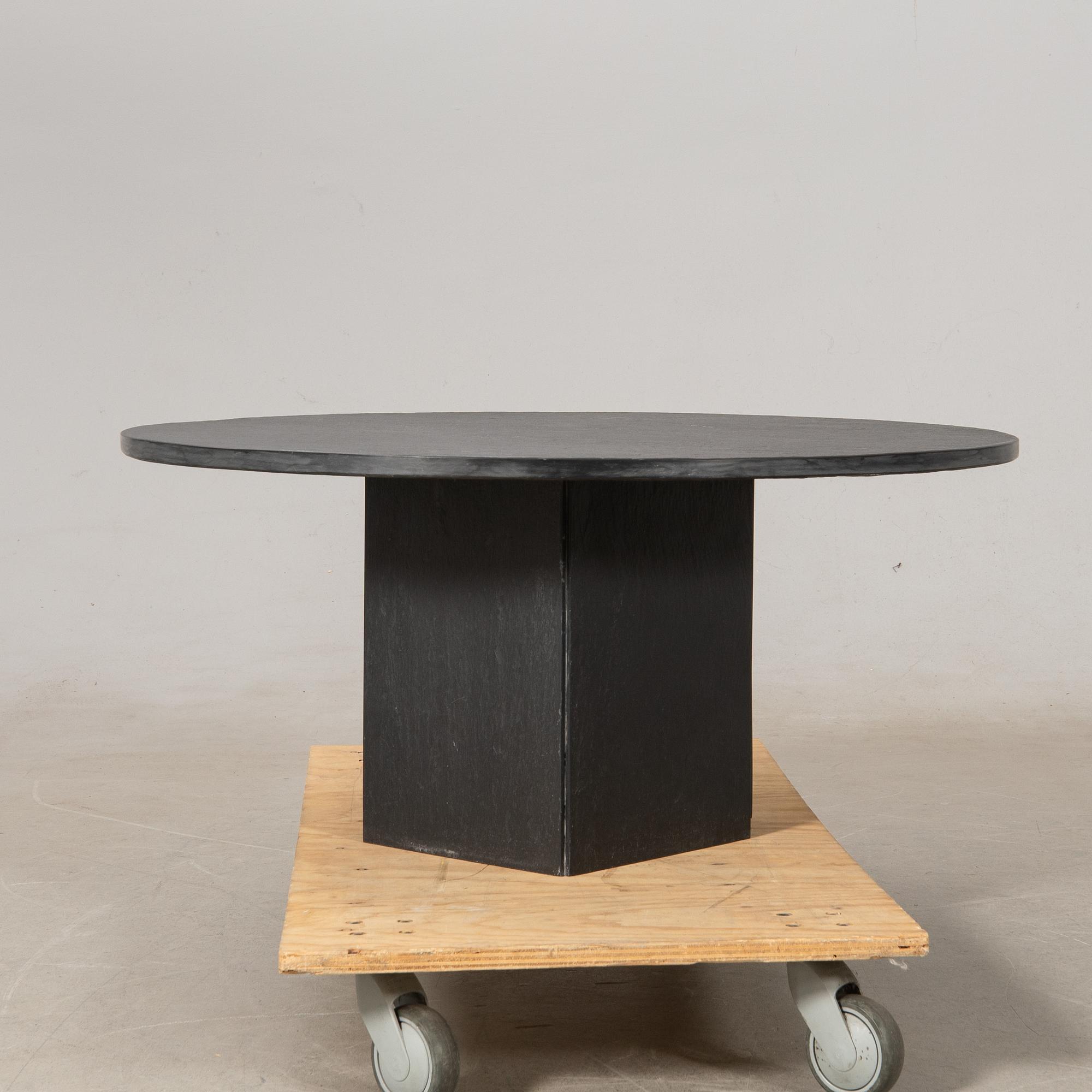 Coffee table, contemporary.