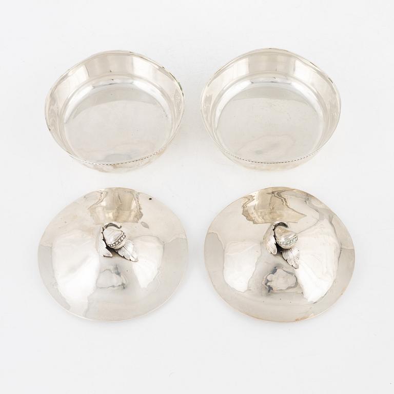 A pair of silver turrens with lid, mark of CF Carlman, Stockholm 1945 and 1947.