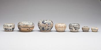 PARTI KERAMIK, 7 st. Sawankhalok, delvis 1400-tal.