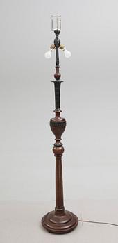 GOLVLAMPA, 1900-talets första hälft.