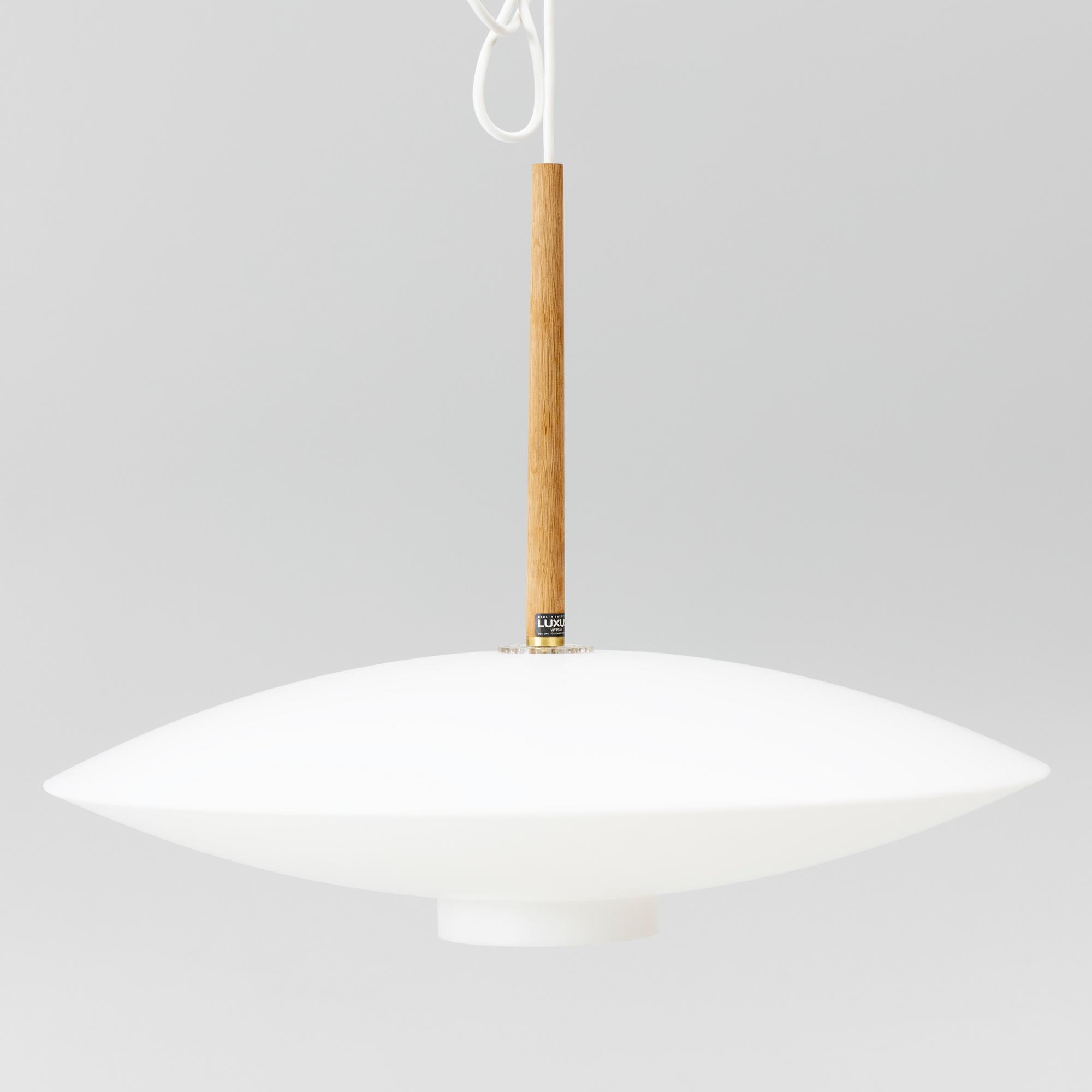 Uno & Östen Kristiansson, taklampa, "Discus", Luxus, Vittsjö.