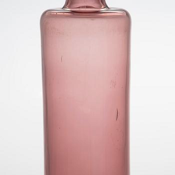 Nanny Still, a glass bottle signed Riihimäen Lasi O.Y Nanny Still.