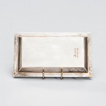 NÅLBRICKA, FABERGÉ, silver. St.Petersburg, ca 1900. Vikt 105 g.