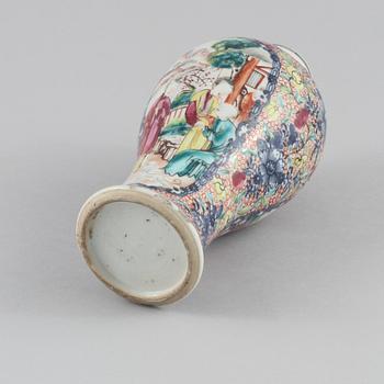 VAS, porslin, Kina, 1800-tal.