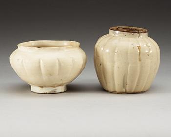 A white glazed bowl and a chizhou vase, Song (960-1279) and Yuan dynasty (1271-1368).