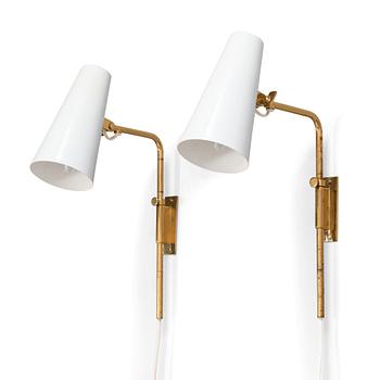 Paavo Tynell, a pair mid-20th century '9459' wall lights for Idman.