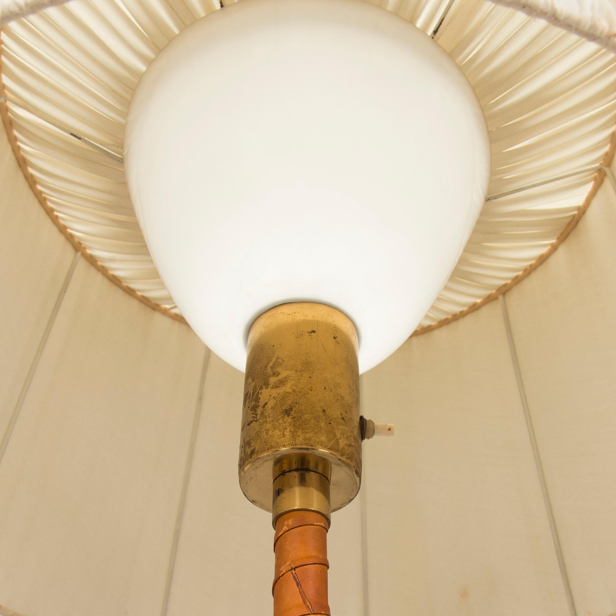 Lisa Johansson-Pape, golvlampa, Stockmann Orno 1900-talets mitt.