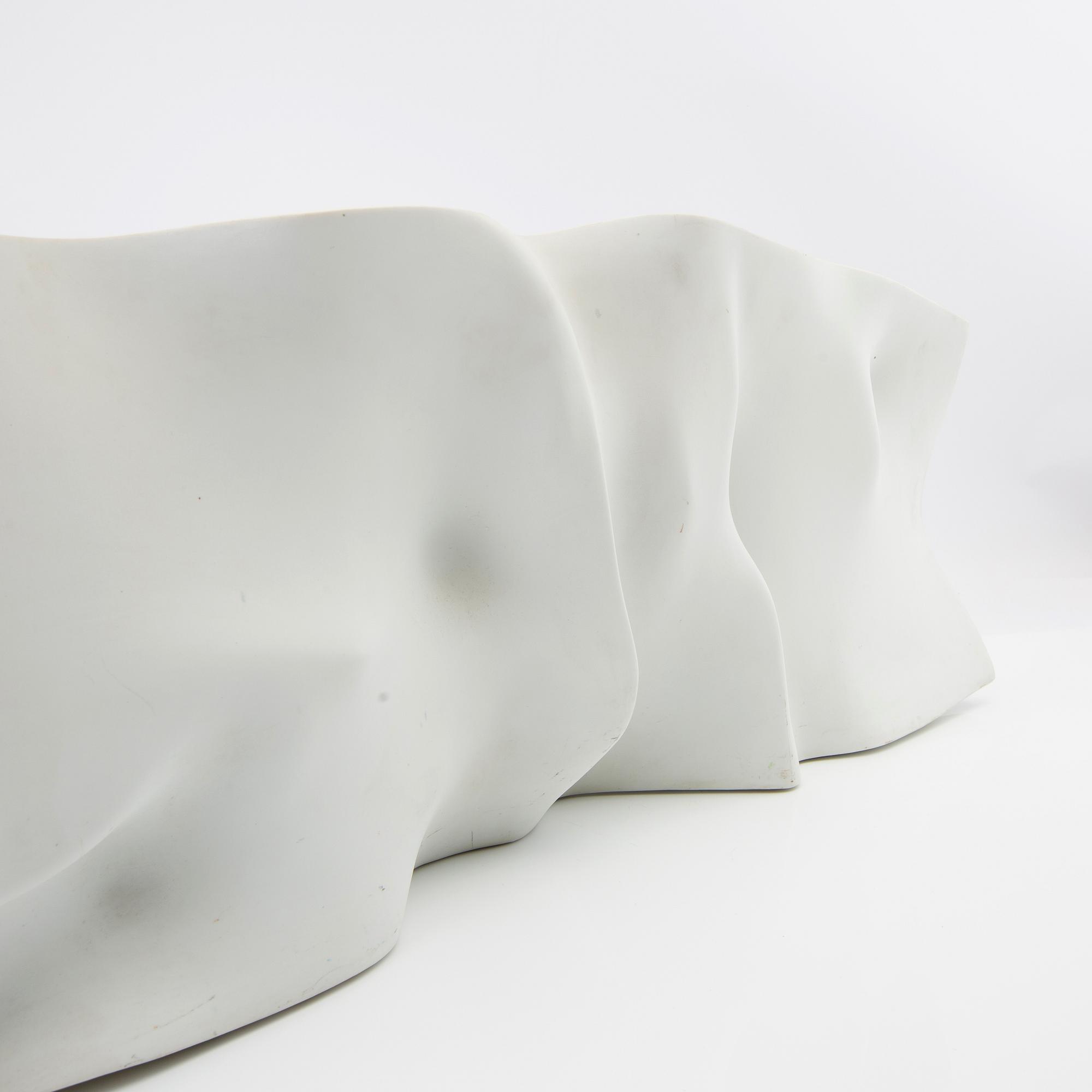 Gió Pomodoro, relief "Folla" Rosenthal Ars Porcellana Relief Riehe signerad och numrerad 1/15 (?) porslin.