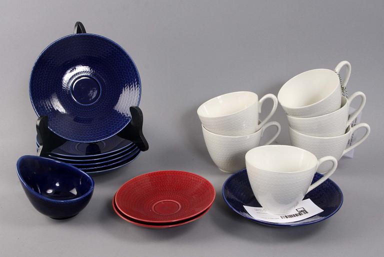 SERVISDELAR, 45 delar, porslin "Blå Eld" Hertha Bengtsson Rörstrand.