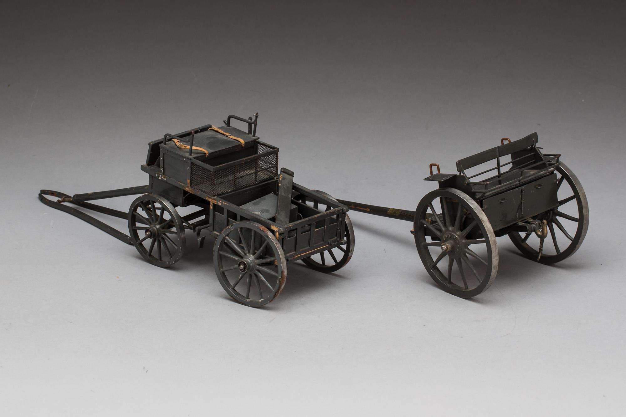 MILITÄRA VAGNAR, 2 st, 1900-talets början.