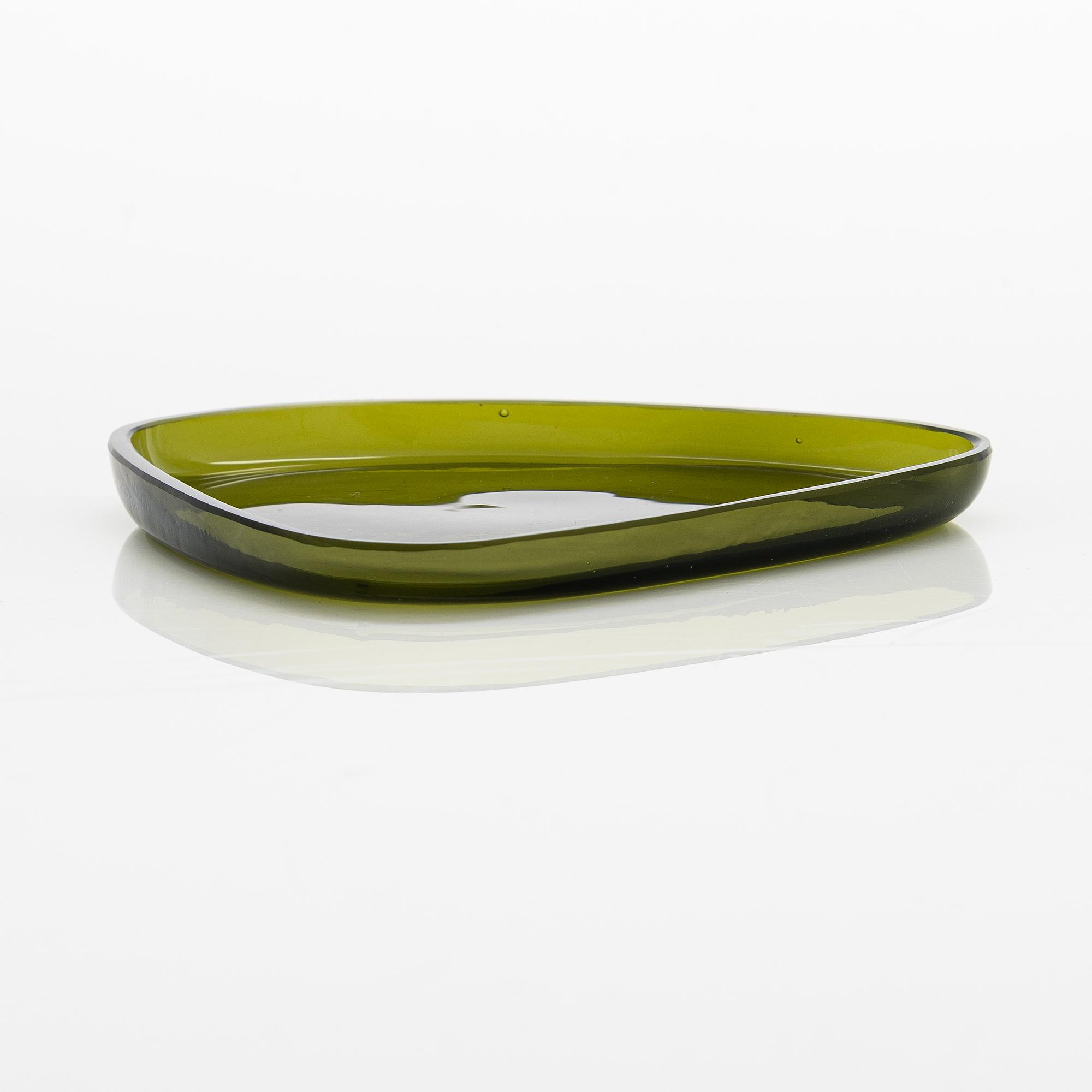 Alvar Aalto, a '3900-37' plate signed Alvar Aalto Iittala -56.