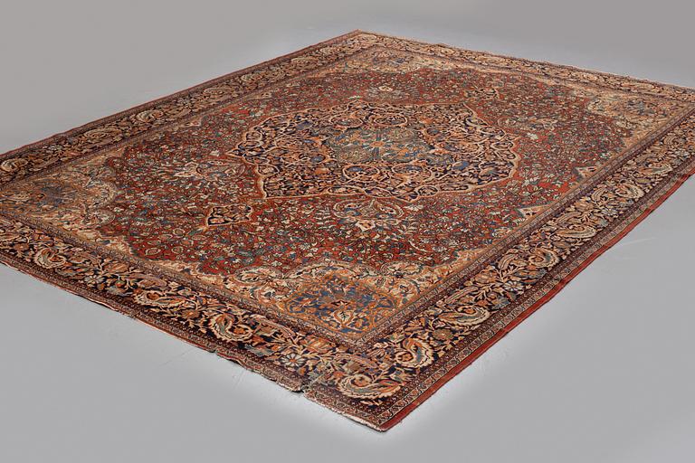 Matto, antique Sarouk, ca 421-428 x 316-324,5 cm.