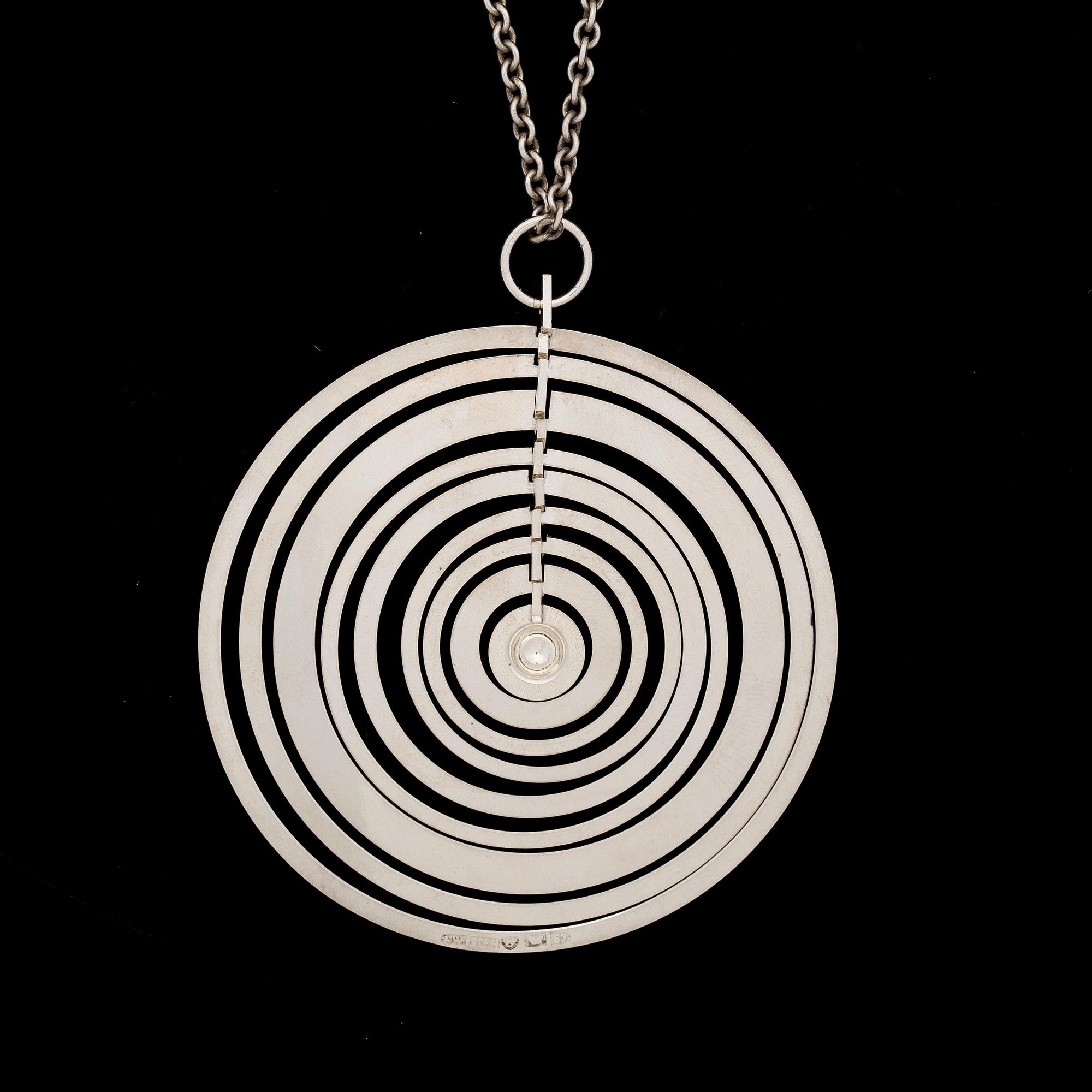 TAPIO WIRKKALA, hänge "Silvermåne", silver. Kultakeskus 1971.