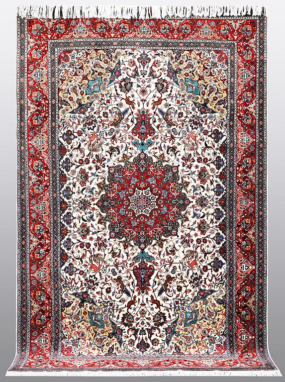 A RUG, Tabriz  part silk, ca 317 x 200 cm.