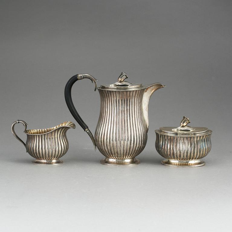 KAFFESERVIS, 3 delar, silver, E Råström, Stockholm 1941, tot ca 1130 gram.