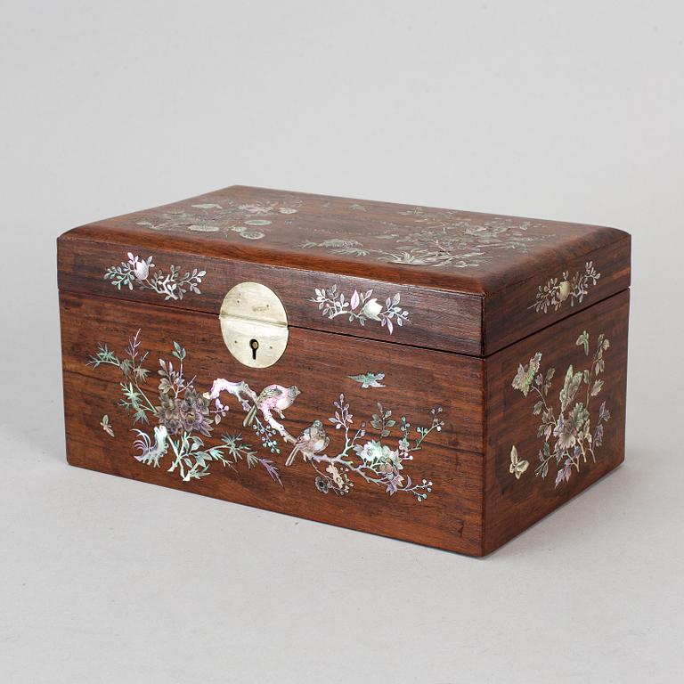 A Chinese box with cover, presumably Zitan wood, early 20th century.