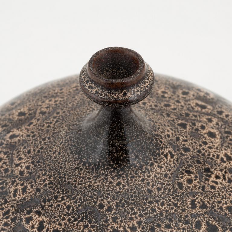 Yngve Blixt, a stoneware vase, Höganäs, dated 1972.