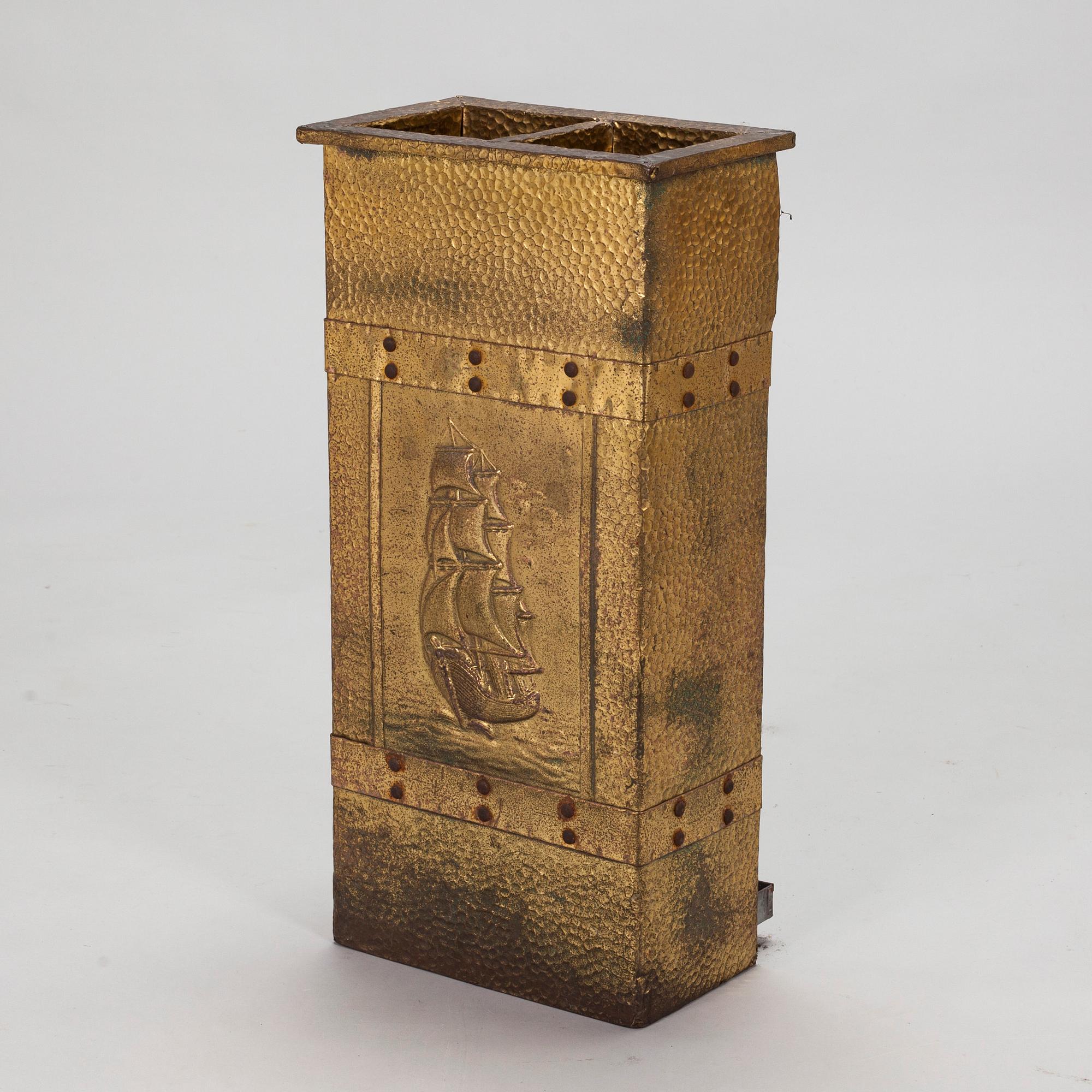 Umbrella stand, first half of the 20th century.