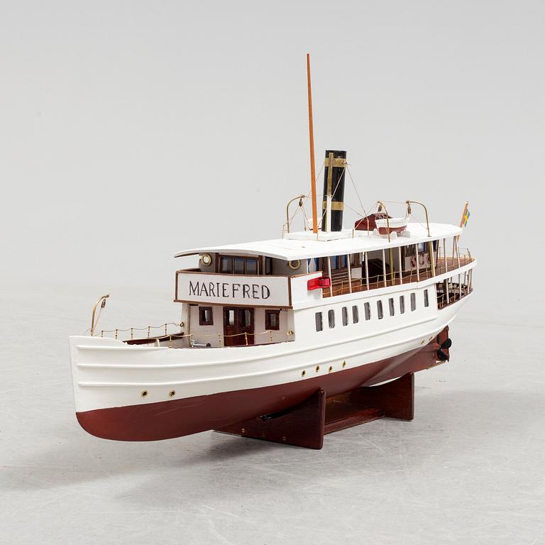 BÅTMODELL, "S/S Mariefred", omkring 2000.