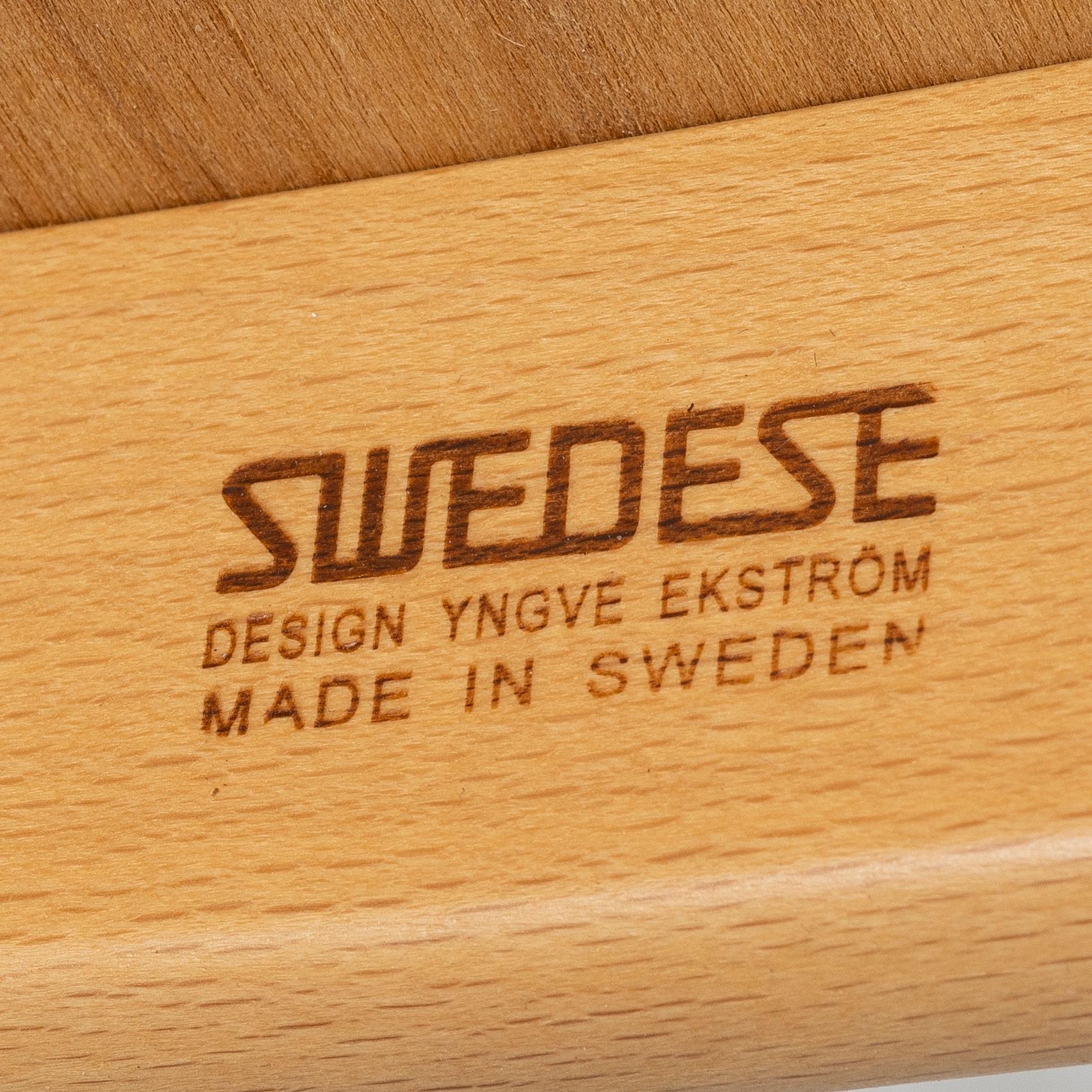 Yngve Ekström, fotpall "Lamino", Swedese, 2012.