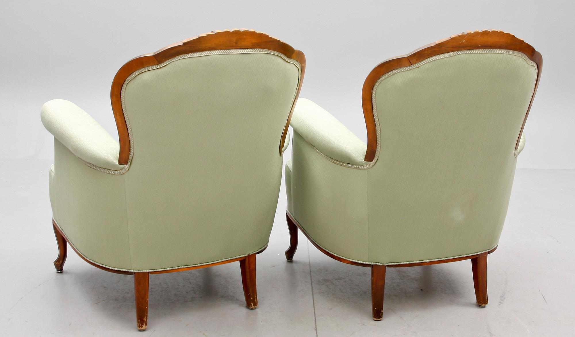 FÅTÖLJER, ett par, nyrokokostil, 1900-tal.