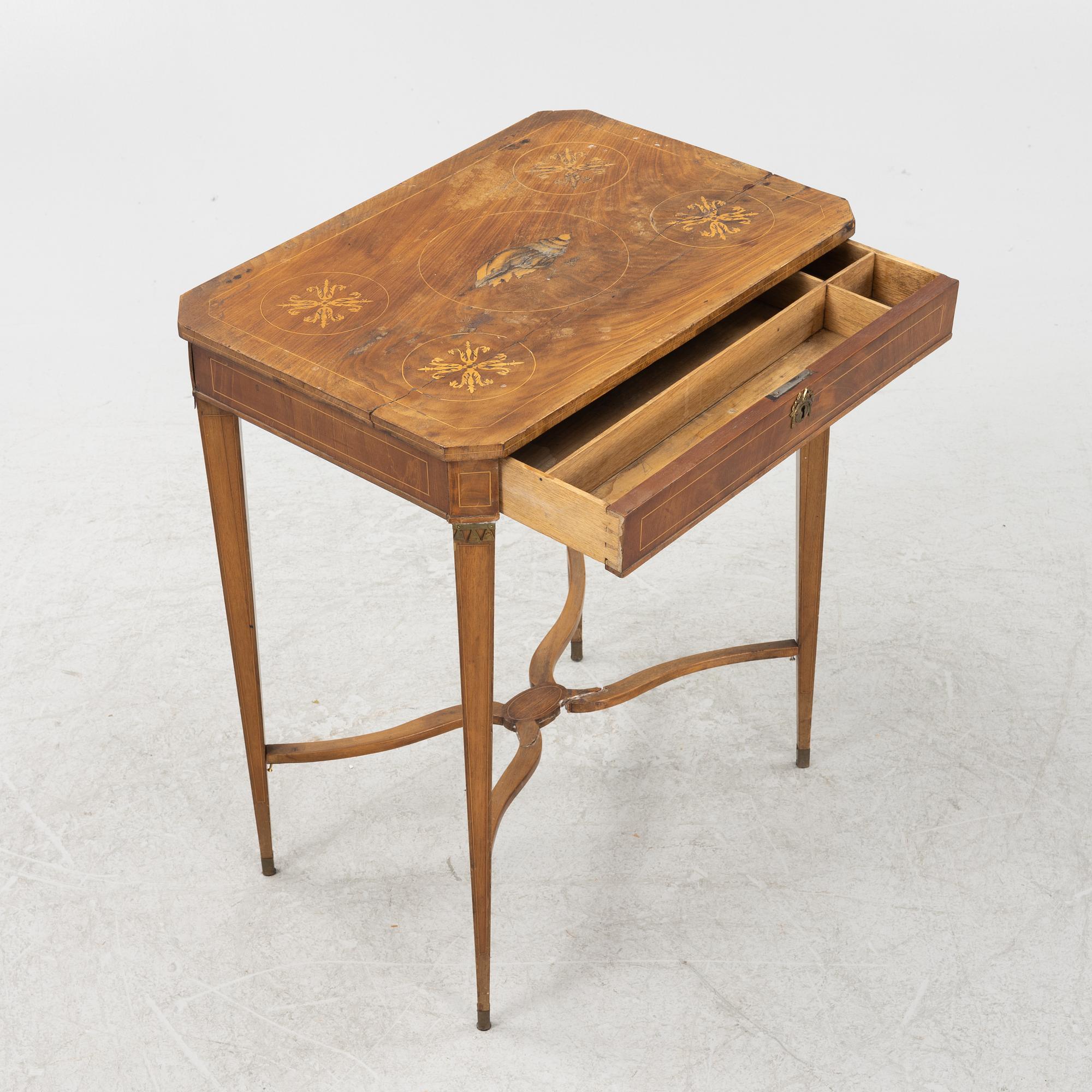 Side table, Swedish Gustavian style, from the first half of the 19th century.