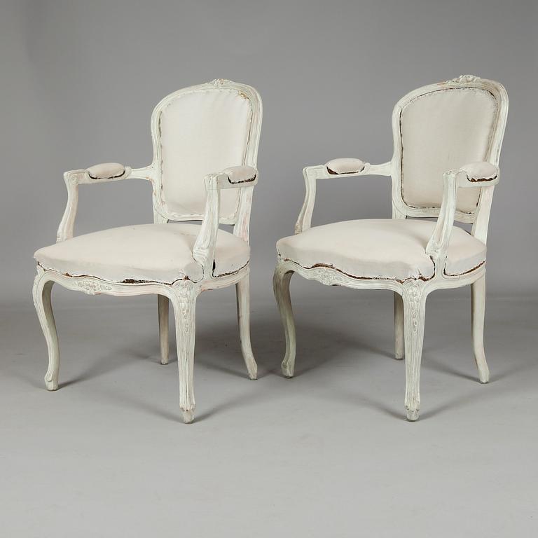 KARMSTOLAR, 1 par, rokokostil, 1900-talets mitt.