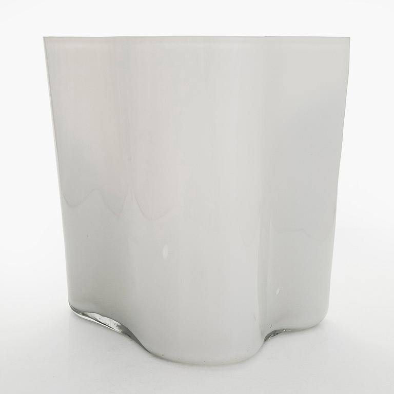 Alvar Aalto, maljakko, malli 3031.