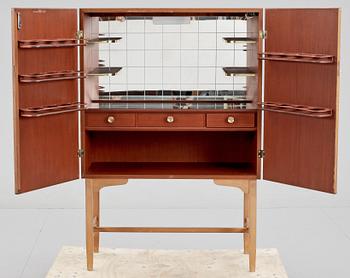 BARSKÅP, 1900-talets mitt/andra hälft.