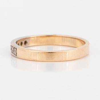 RING, med åttkantslipade diamanter.