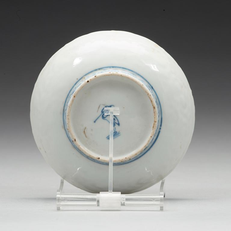 A blue and white dish, Mingdynasty, Wanli (1572-1620).